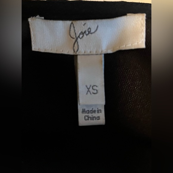 JOIE 100% silk classic wrap-over top - Picture 2 of 5